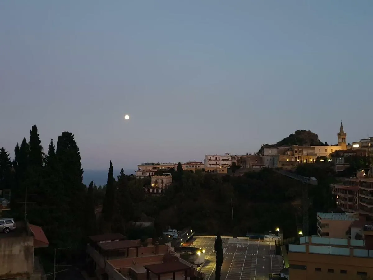 B&B Greco Home Taormina Alojamento de Acomodação e Pequeno-almoço